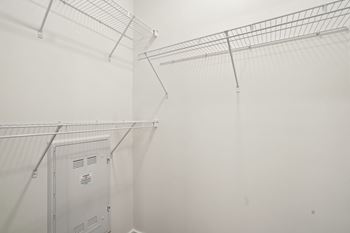 Walk in closet
